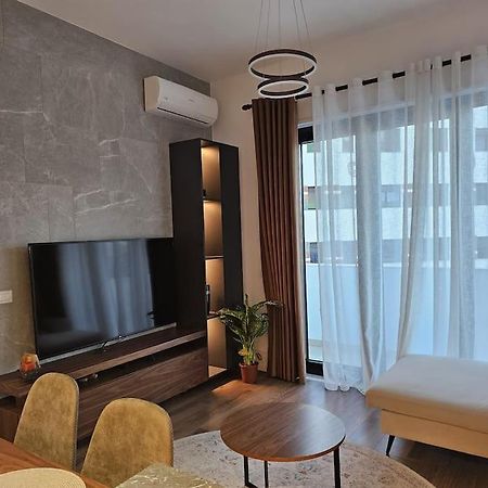 Deluxe Flat With Garden_Tirana Apartment Luaran gambar