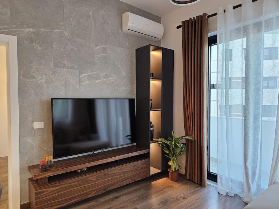 Deluxe Flat With Garden_Tirana Apartment Luaran gambar